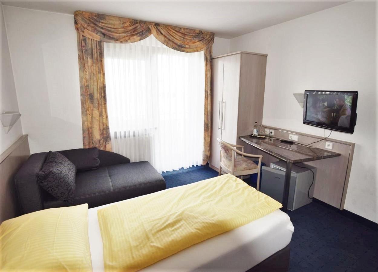 Hotel Alena - Kontaktlos Check-In Filderstadt Zewnętrze zdjęcie