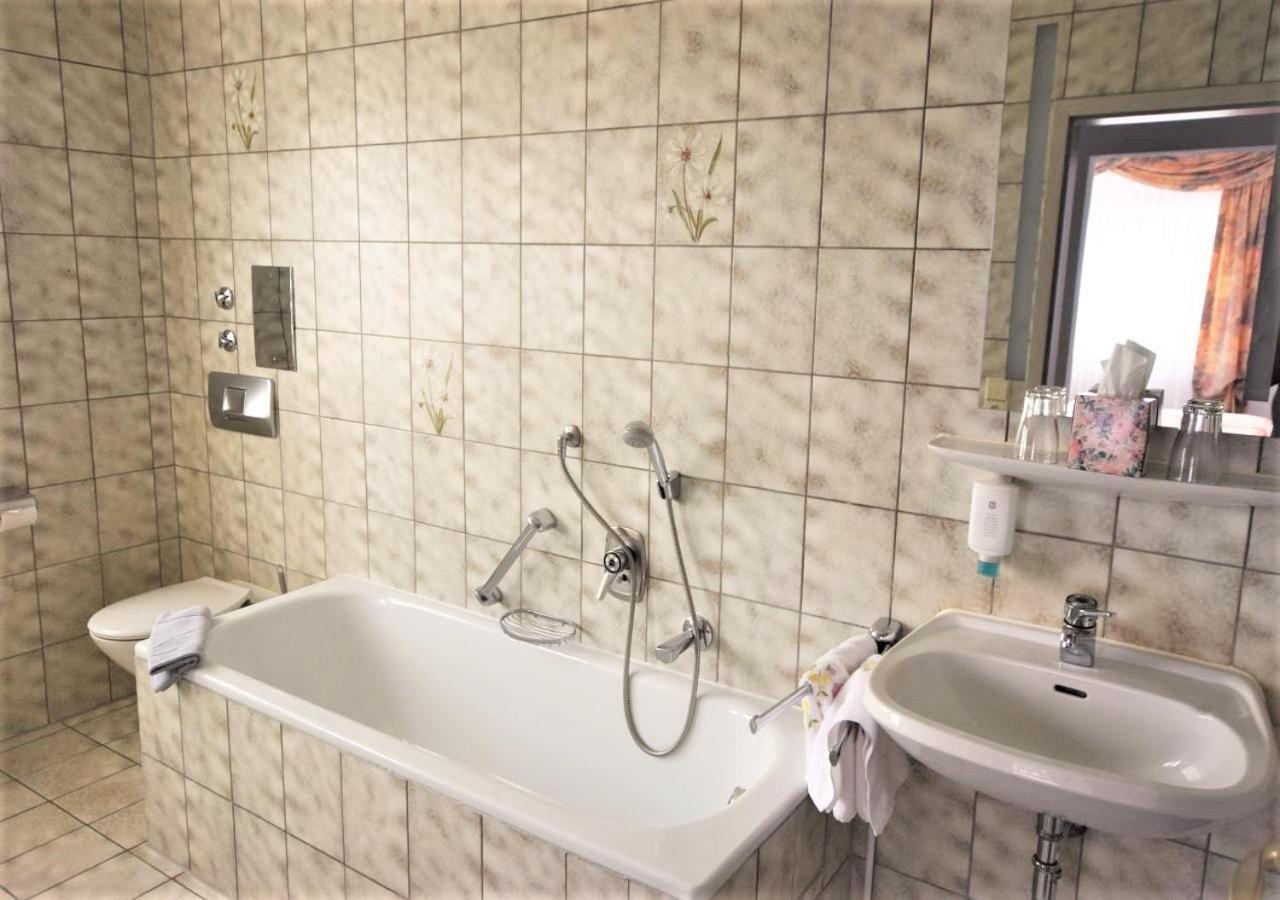Hotel Alena - Kontaktlos Check-In Filderstadt Zewnętrze zdjęcie