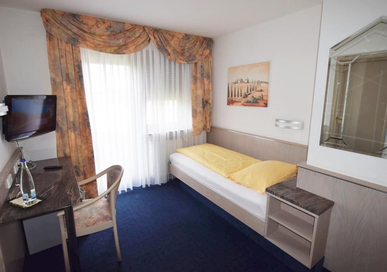 Hotel Alena - Kontaktlos Check-In Filderstadt Zewnętrze zdjęcie